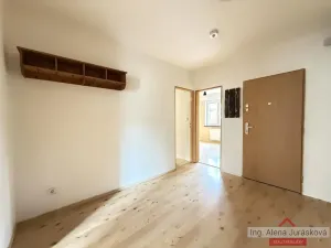 Pronájem bytu 3+1, Praha - Zbraslav, Žitavského, 71 m2