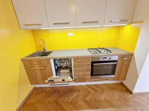 Pronájem bytu 1+1, Praha - Žižkov, Čajkovského, 30 m2