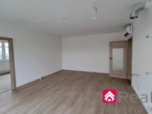 Prodej bytu 3+kk, Pohořelice, Znojemská, 67 m2
