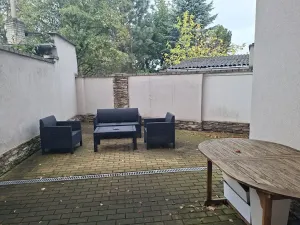 Pronájem rodinného domu, Staré Město, 180 m2