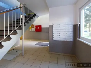 Prodej bytu 3+1, Praha - Prosek, Bílinská, 55 m2