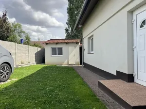 Pronájem rodinného domu, Zlonín, Hlavní, 78 m2