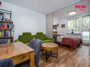 Prodej bytu 2+1, Hradec Králové - Nový Hradec Králové, třída Edvarda Beneše, 61 m2