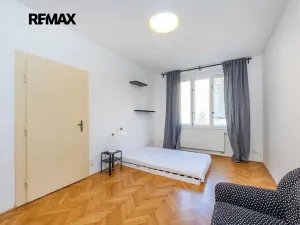 Pronájem bytu 2+1, Praha - Dejvice, Kafkova, 77 m2
