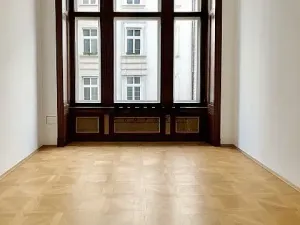 Pronájem kanceláře, Praha - Nové Město, Spálená, 80 m2