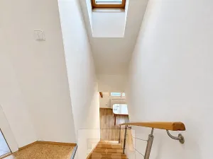Pronájem bytu 4+kk, Praha, 99 m2