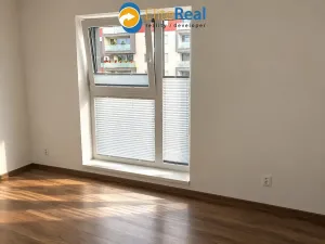Pronájem bytu 2+kk, Olomouc, Varšavské nám., 40 m2