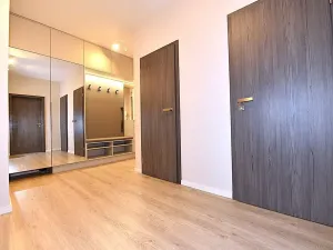 Prodej bytu 3+kk, Praha - Hloubětín, Waltariho, 91 m2