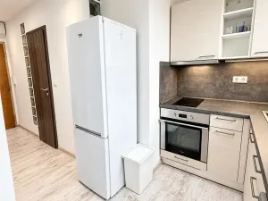 Prodej bytu 2+kk, Praha - Háje, Brechtova, 30 m2