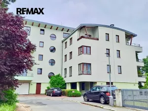 Pronájem obchodního prostoru, Praha - Podolí, Na hřebenech I, 38 m2
