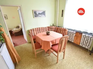 Prodej bytu 3+1, Karlovy Vary, Šumavská, 64 m2