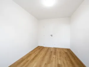 Prodej bytu 2+kk, Praha - Střížkov, Šluknovská, 40 m2