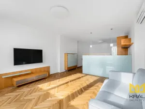 Pronájem bytu 3+kk, Praha - Holešovice, Milady Horákové, 111 m2