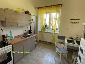 Prodej bytu 3+1, Kynšperk nad Ohří, Staré náměstí, 78 m2