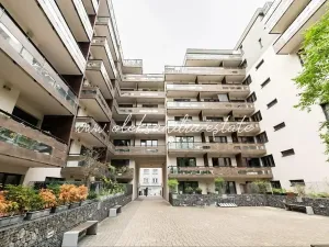 Pronájem bytu 2+kk, Praha - Libeň, V mezihoří, 58 m2