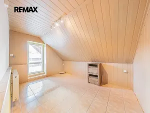 Prodej rodinného domu, Svinařov, Za Křenovkou, 160 m2