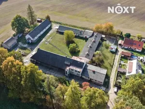 Prodej zemědělského objektu, Jindřichův Hradec, 9726 m2