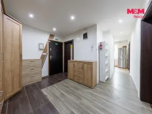 Prodej bytu 4+1, Karlovy Vary - Bohatice, Lomená, 84 m2