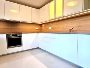 Pronájem rodinného domu, Průhonice, 350 m2