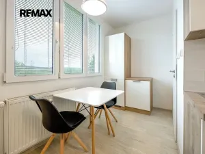 Pronájem bytu 2+1, Mirošov, Janovská, 58 m2