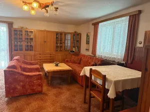 Prodej rodinného domu, Panenské Břežany, 300 m2