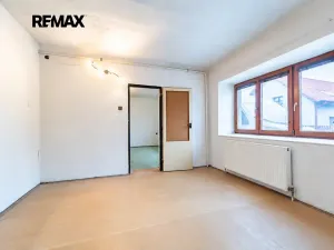 Prodej rodinného domu, Křenice, Hlavní, 52 m2