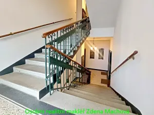 Pronájem bytu 2+kk, Praha - Vinohrady, U Kanálky, 45 m2