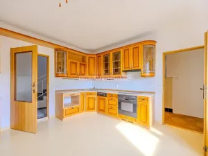 Prodej rodinného domu, Lukov, Za Humny, 376 m2
