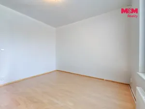 Pronájem bytu 2+kk, Praha, Sazovická, 47 m2