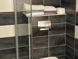 Prodej ubytování, Hradec Králové, Všehrdova, 260 m2