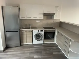 Pronájem bytu 2+kk, Otrokovice, nám. 3. května, 58 m2