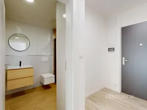 Pronájem bytu 1+kk, Praha - Kbely, Mladoboleslavská, 27 m2