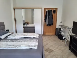 Pronájem bytu 2+kk, Hradec Králové, Buzulucká, 54 m2