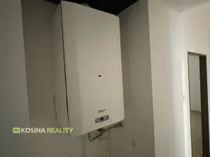 Pronájem bytu 1+1, Karlovy Vary, Závodu míru, 40 m2