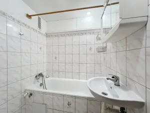 Prodej bytu 3+1, Praha - Střížkov, Varnsdorfská, 56 m2