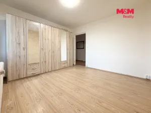 Prodej bytu 3+1, Hostomice, Školní náměstí, 63 m2