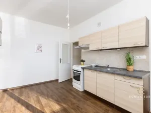 Prodej vícegeneračního domu, Praha - Liboc, Hostouňská, 278 m2