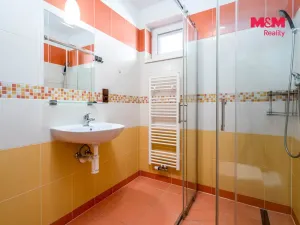 Prodej činžovního domu, Nehvizdy, Pražská, 300 m2