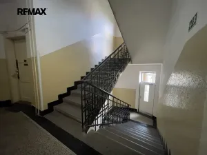 Pronájem bytu 2+kk, Praha - Holešovice, Farského, 51 m2