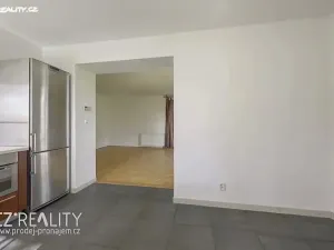 Prodej rodinného domu, Praha - Lipence, Na Bambouzku, 308 m2