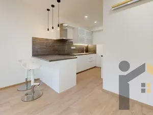 Pronájem bytu 2+kk, Praha - Kobylisy, Mirovická, 39 m2
