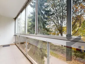 Pronájem bytu 2+kk, Praha - Kobylisy, Mirovická, 39 m2