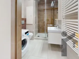 Pronájem bytu 2+kk, Praha - Kobylisy, Mirovická, 39 m2
