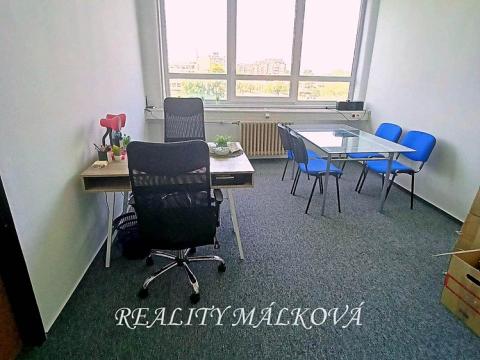 Pronájem kanceláře, Pardubice, Masarykovo náměstí, 19 m2