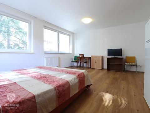 Pronájem bytu 1+kk, Praha - Prosek, Mimoňská, 46 m2