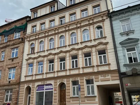 Pronájem bytu 1+kk, České Budějovice, Rudolfovská tř., 36 m2