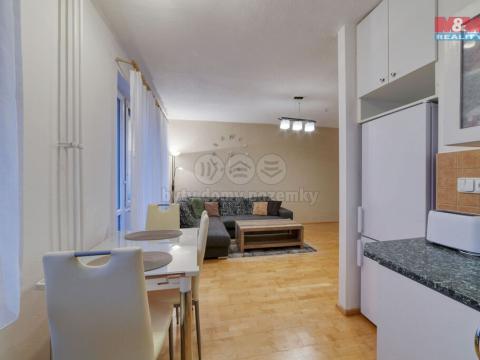 Prodej bytu 2+1, Mariánské Lázně, Libušina, 47 m2