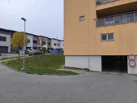 Prodej garážového stání, Brno, Fantova, 12 m2