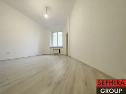 Pronájem bytu 1+kk, Praha - Libeň, Sokolovská, 29 m2