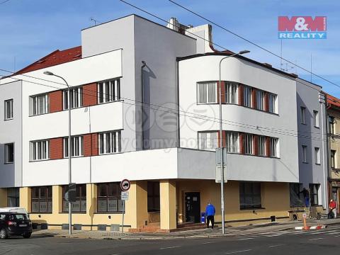 Pronájem bytu 2+kk, Pardubice - Zelené Předměstí, Staňkova, 56 m2